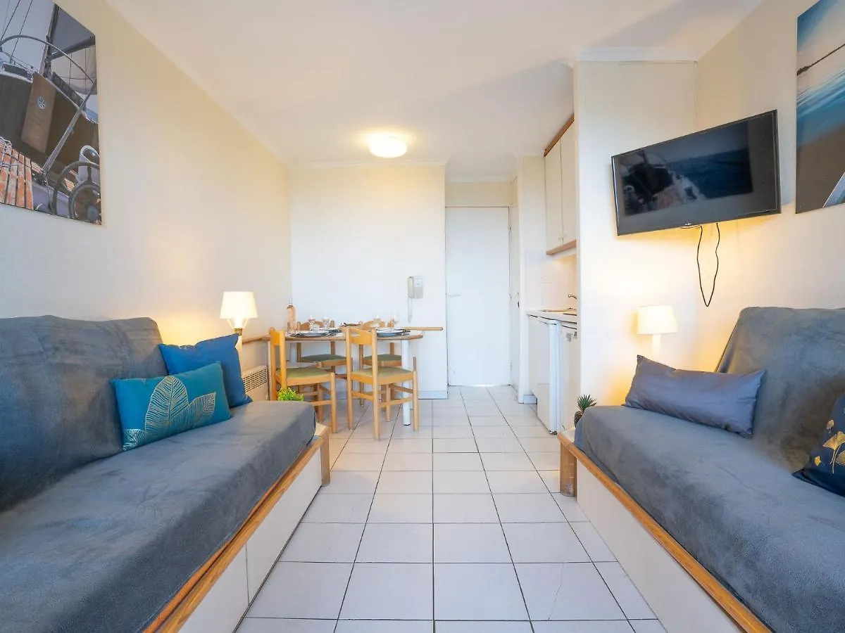 Saint-Raphaël Apartment Le Village - E1320 By Interhome