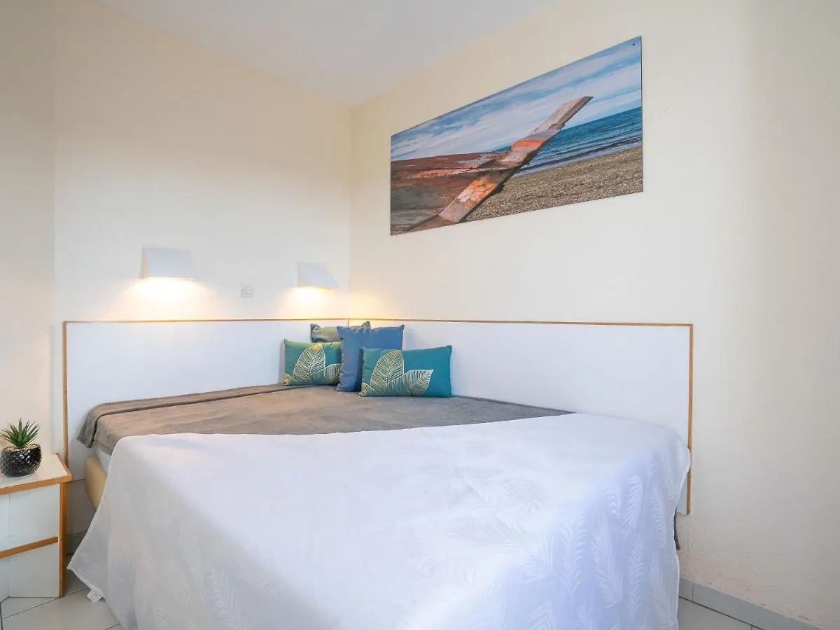 Saint-Raphaël Apartment Le Village - E1320 By Interhome