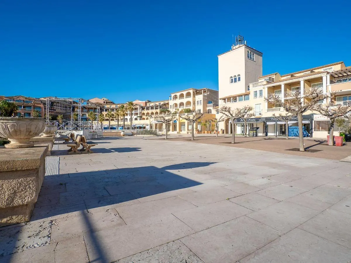 Saint-Raphaël Apartment Le Village - E1320 By Interhome צרפת