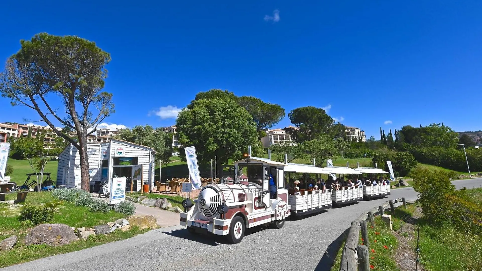 Saint-Raphaël Apartment Le Village - E1320 By Interhome