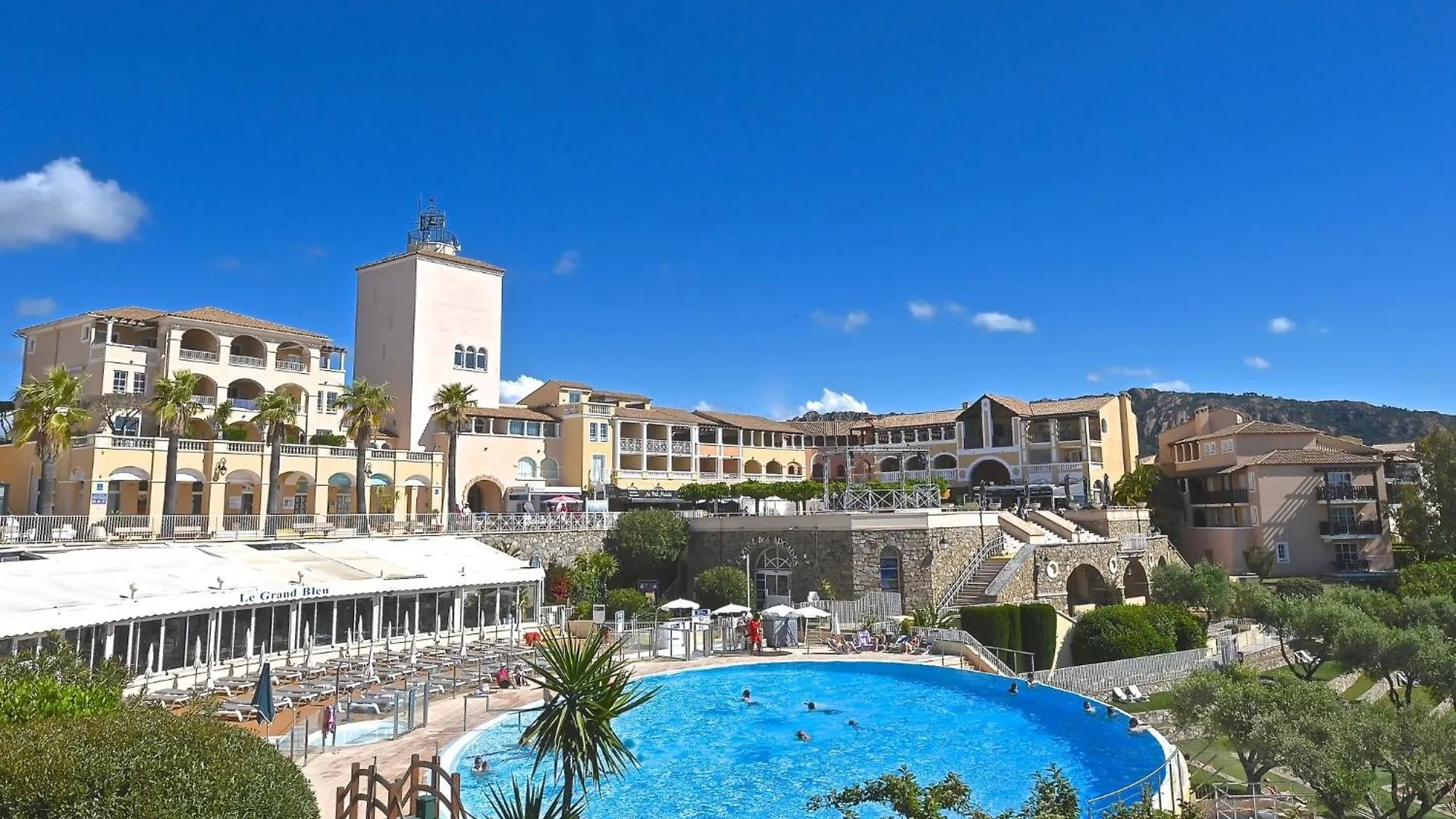 Saint-Raphaël Apartment Le Village - E1320 By Interhome